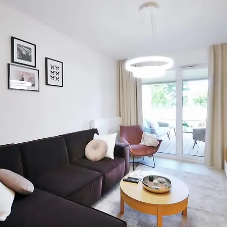 Navigator Port-nadmorskie Tarasy * 코워브제크