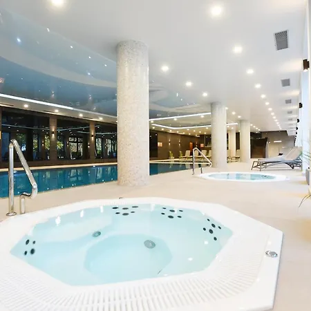 Navigator Port-nadmorskie Tarasy 코워브제크