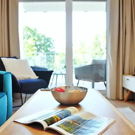 Navigator Port-nadmorskie Tarasy * 코워브제크