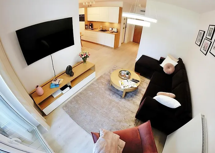 Navigator Port-nadmorskie Tarasy Колобжег