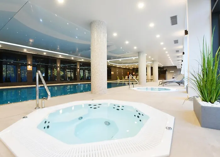 Navigator Port-nadmorskie Tarasy Колобжег